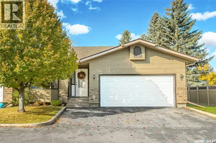 Row / Townhouse for sale: 117 420 Heritage CRESCENT, Saskatoon