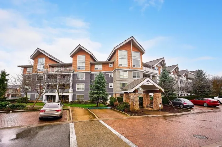 117 6480 194 STREET, Surrey