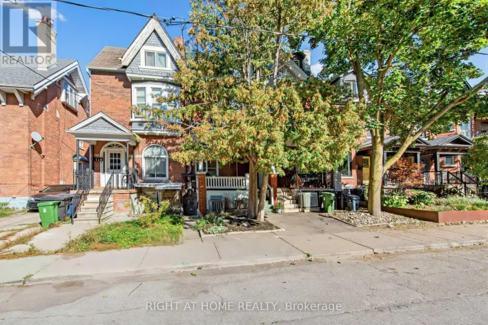 117 CONCORD AVENUE, Toronto