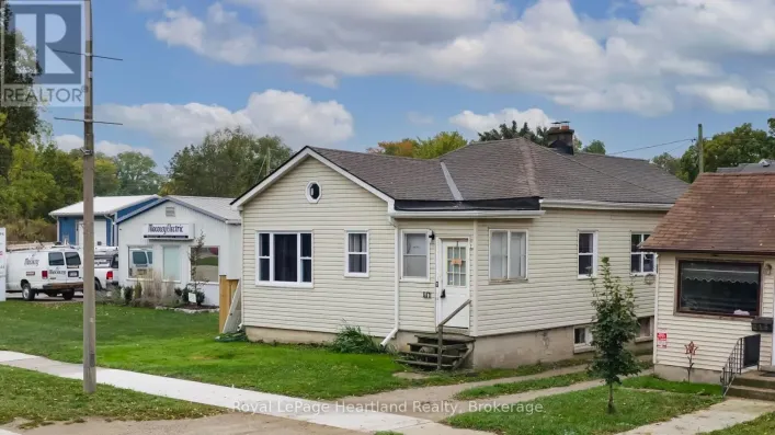 117 MAIN STREET, North Middlesex