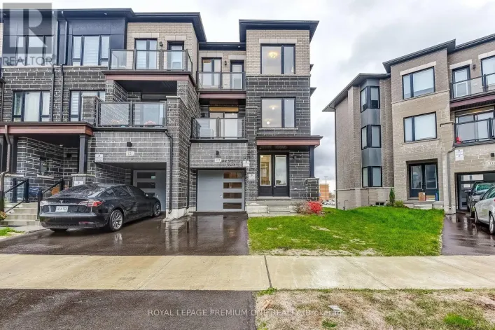 117 TENNANT CIRCLE, Vaughan