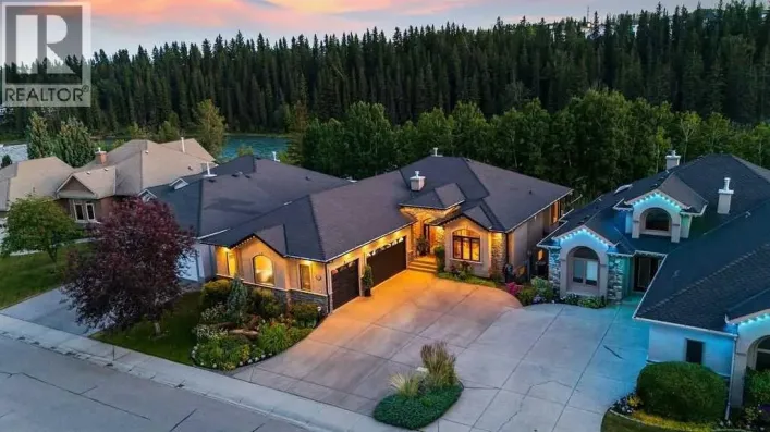117 West Terrace Point, Cochrane