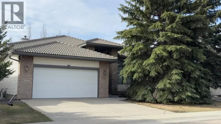 117 Woodpark Close SW, Calgary
