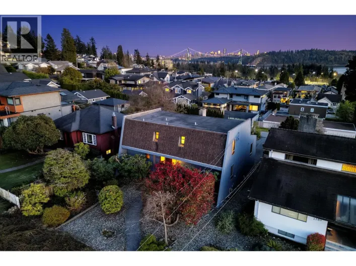1170 FULTON AVENUE, West Vancouver