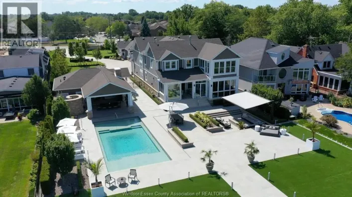 11770 RIVERSIDE DRIVE, Windsor