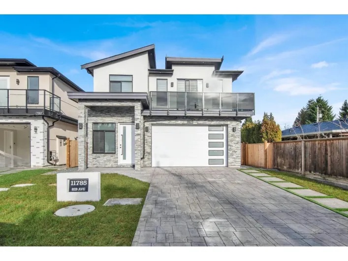 11785 82B AVENUE, Delta