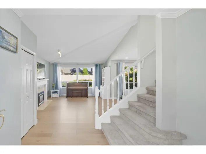 118 15121 19 AVENUE, Surrey
