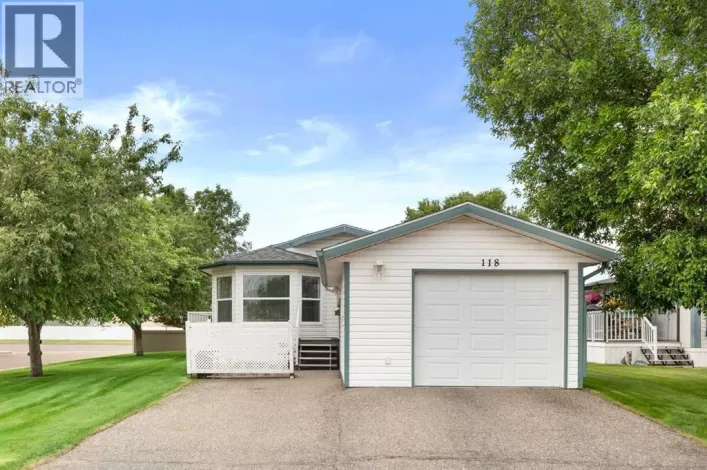 118, 1600 Strachan Road SE, Medicine Hat