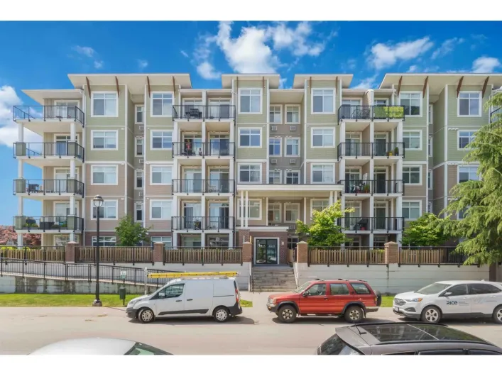 118 20696 EASTLEIGH CRESCENT, Langley