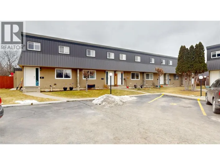 118 23rd Avenue S Unit# 2, Cranbrook