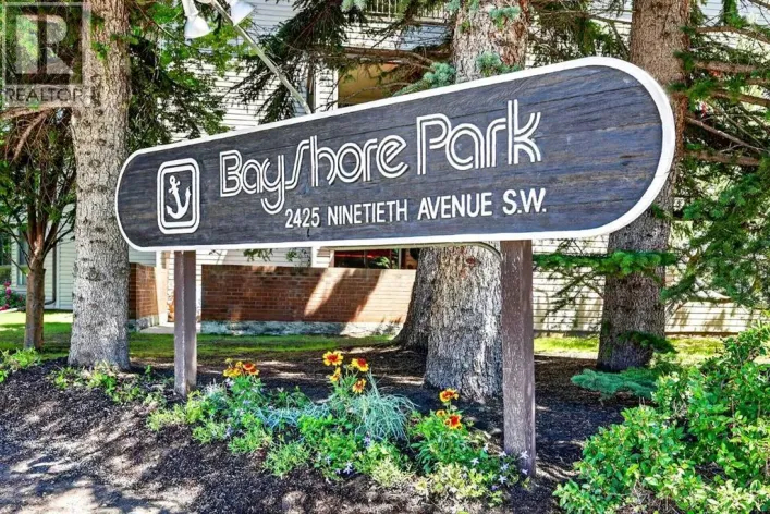 118, 2425 90 Avenue SW, Calgary