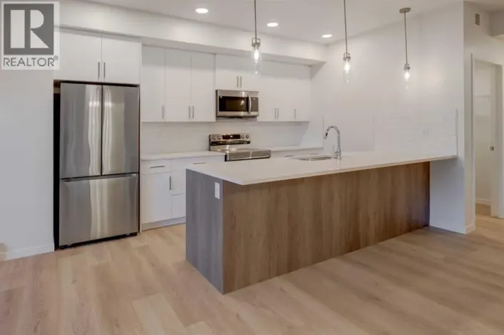 118, 245 Edith Place NW, Calgary