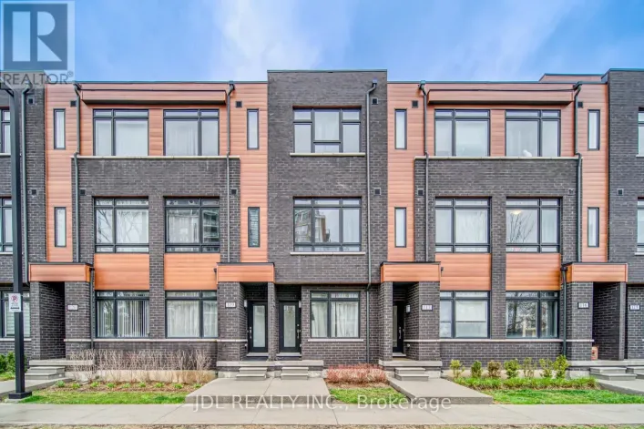 118 - 370D RED MAPLE ROAD, Richmond Hill
