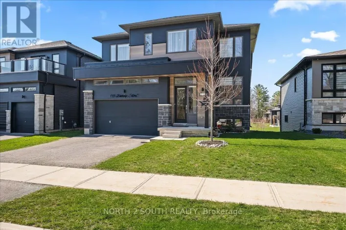 118 BERKELY STREET, Wasaga Beach
