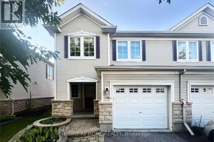 Row / Townhouse for rent: 118 BRADDOCK PRIVATE, Ottawa