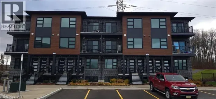 118 GRAVEL RIDGE Trail Unit# A15, Kitchener