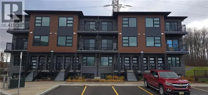 118 GRAVEL RIDGE Trail Unit# G19, Kitchener