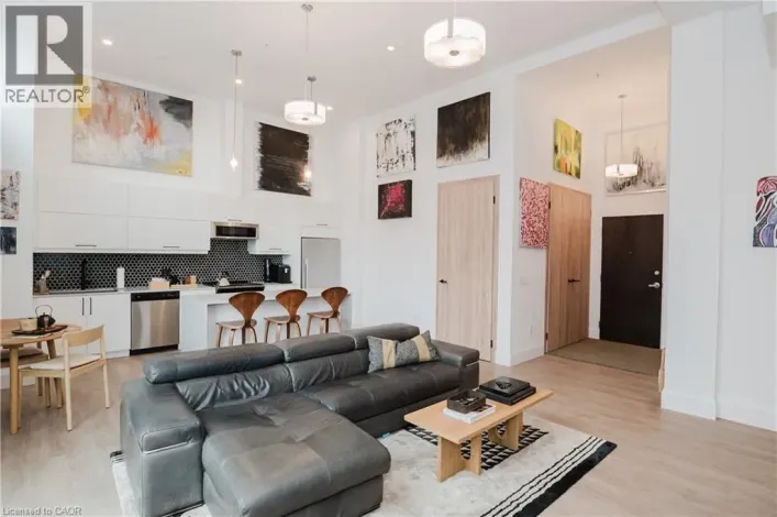 118 KING Street E Unit# LPH13, Hamilton