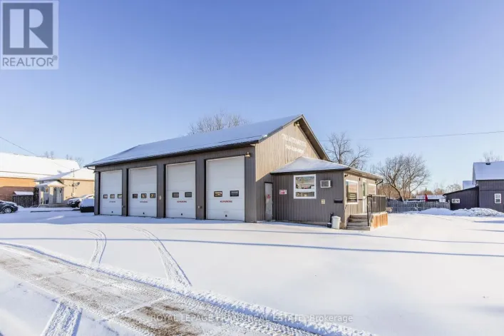 118 QUEEN STREET, Kawartha Lakes
