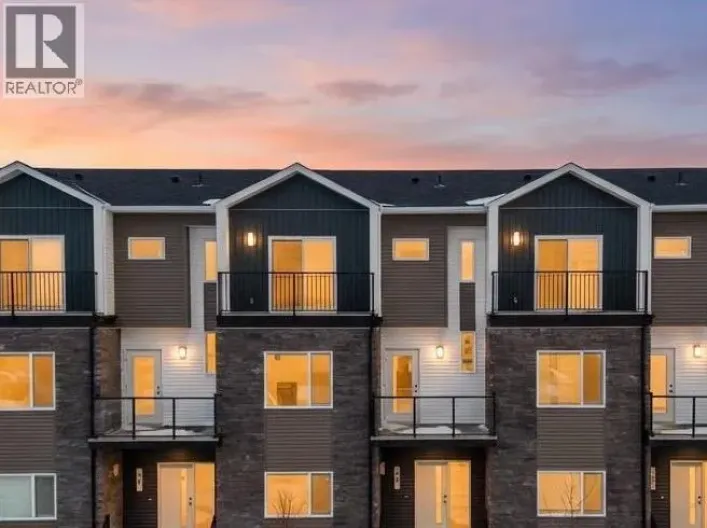 118 Red Sky Villas NE, Calgary