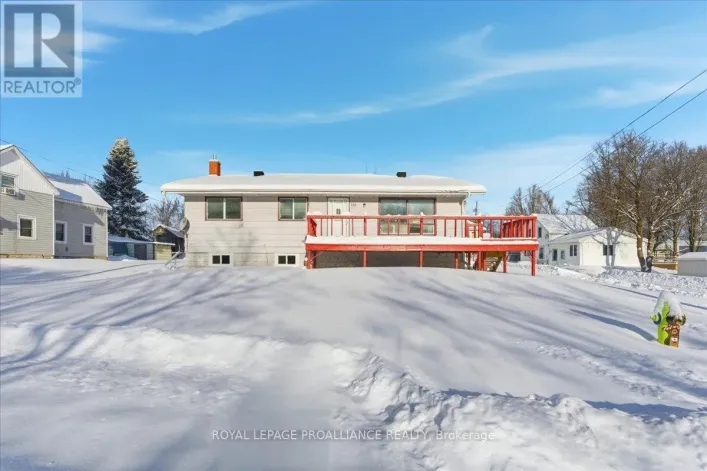 118 RIVER STREET E, Tweed)