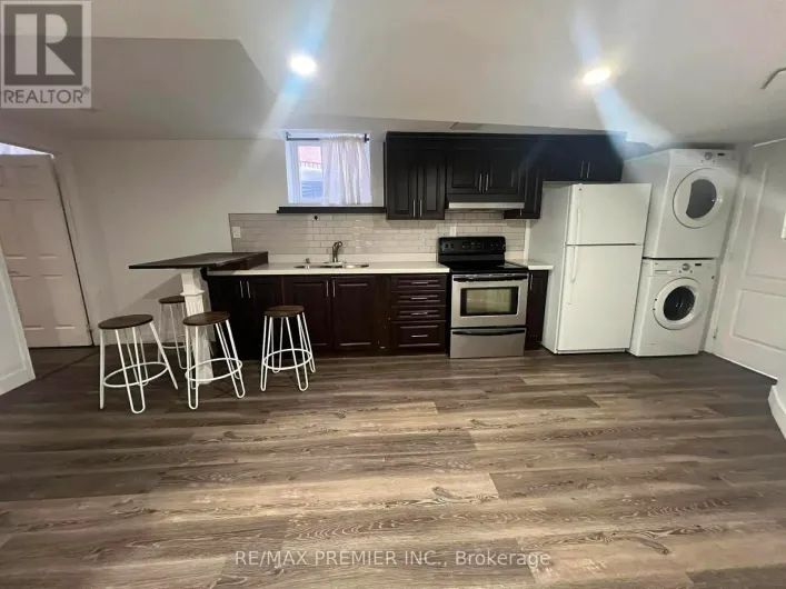 118 SOLWAY AVENUE, Vaughan