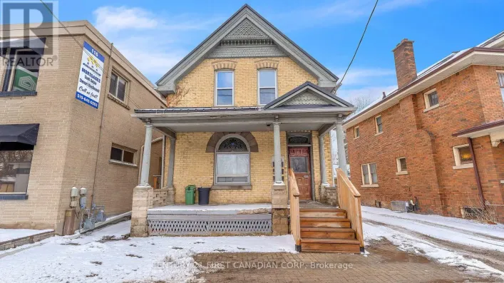 118 WHARNCLIFFE ROAD S, London South