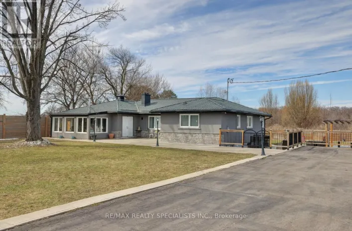 1181 LOWER BASE LINE E, Milton