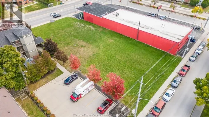 1181 OUELLETTE AVENUE, Windsor