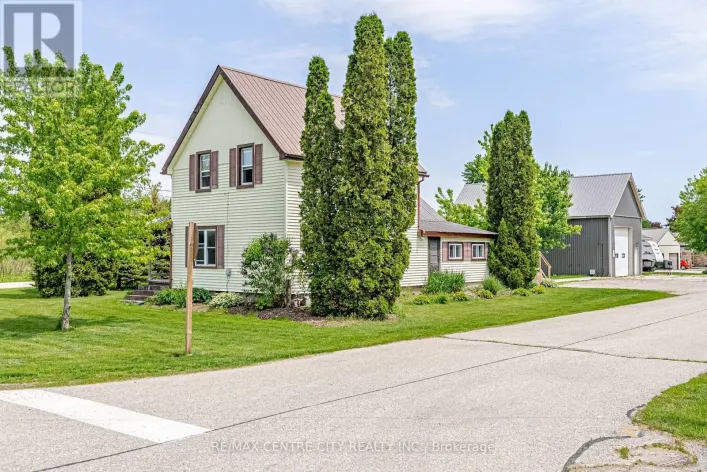 11812 SUPERIOR STREET, Malahide