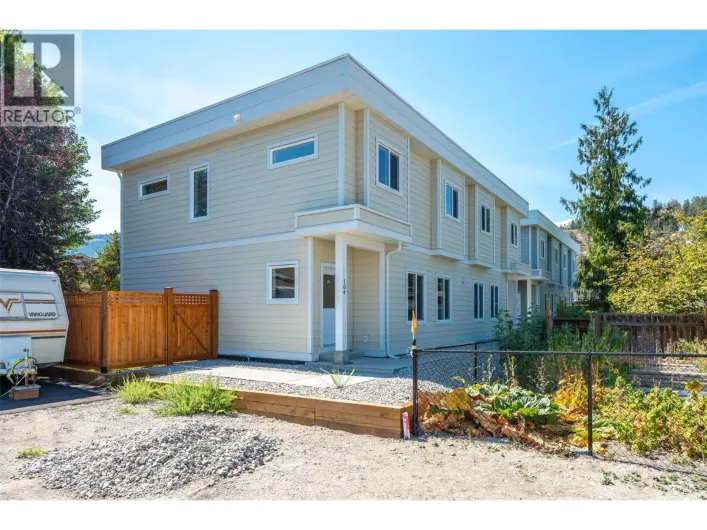 11815 Grant Avenue Unit# 104, Summerland