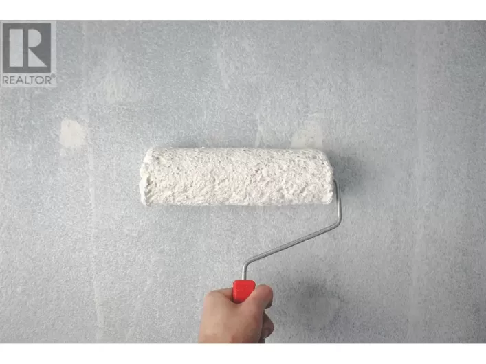 11816 CONFIDENTIAL, North Vancouver