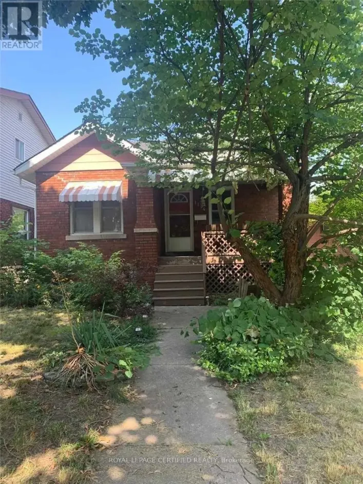 1184 JANETTE AVENUE, Windsor