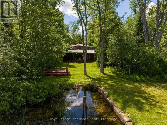 1185 HUGHES LANDING ROAD, Addington Highlands
