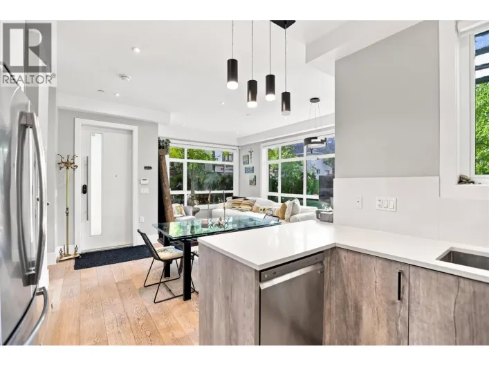 1185 VICTORIA DRIVE, Vancouver