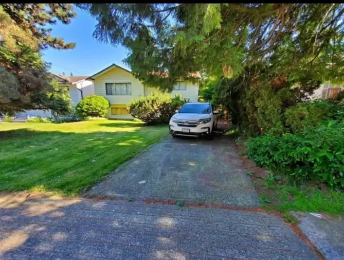 11862 80 AVENUE, Delta