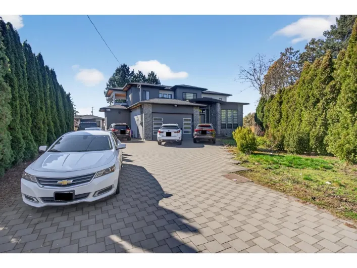 11890 GILMOUR CRESCENT, Delta