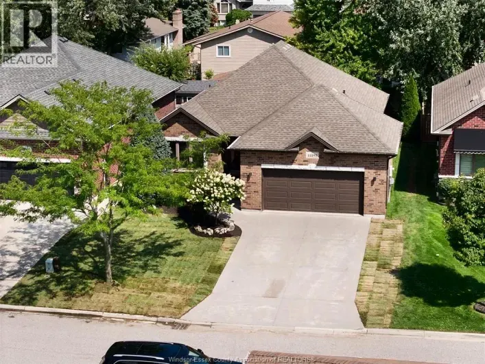 11892 Boulder CRESCENT, Windsor