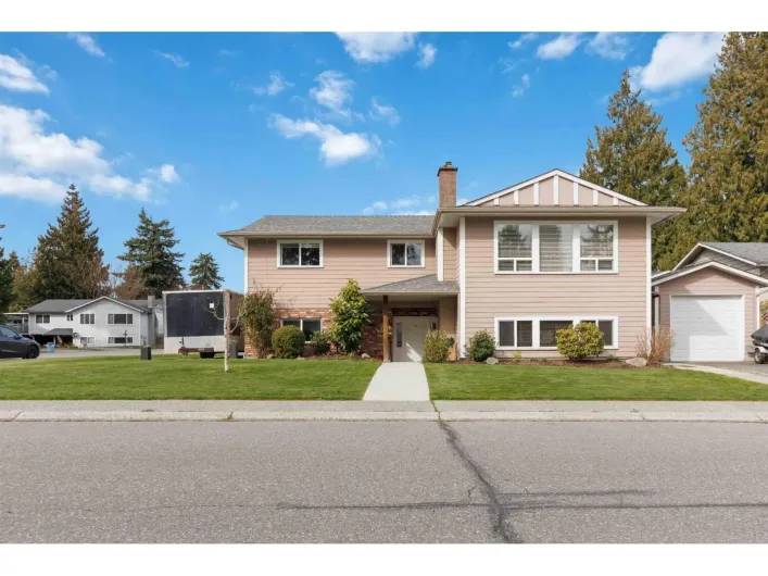 11895 82A AVENUE, Delta