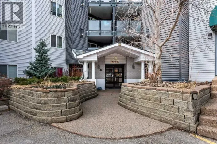 119, 10 Sierra Morena Mews SW, Calgary