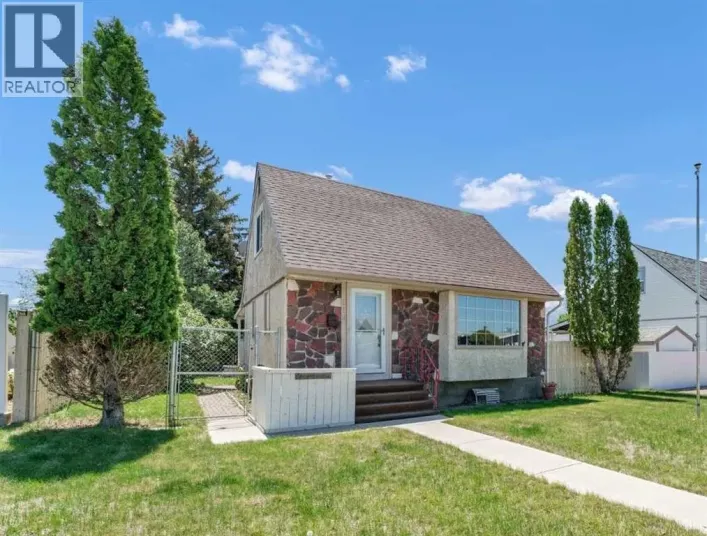 119 10 Street SW, Medicine Hat