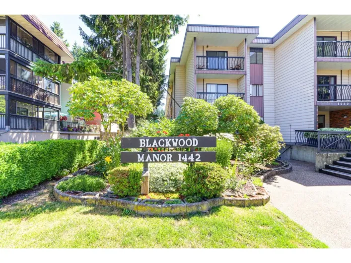 119 1442 BLACKWOOD STREET, White Rock