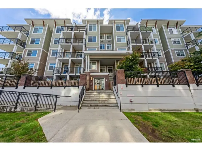 119 20696 EASTLEIGH CRESCENT, Langley