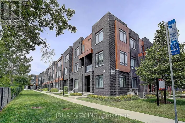 119 - 370 D RED MAPLE ROAD, Richmond Hill