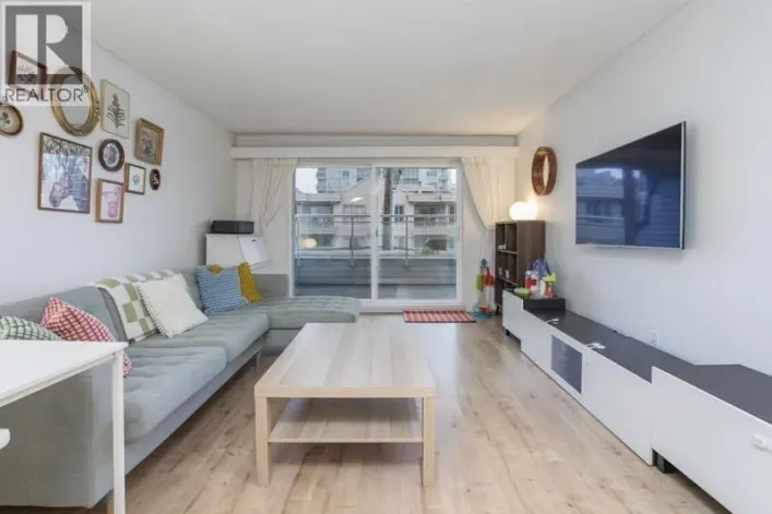 119 550 ROYAL AVENUE, New Westminster