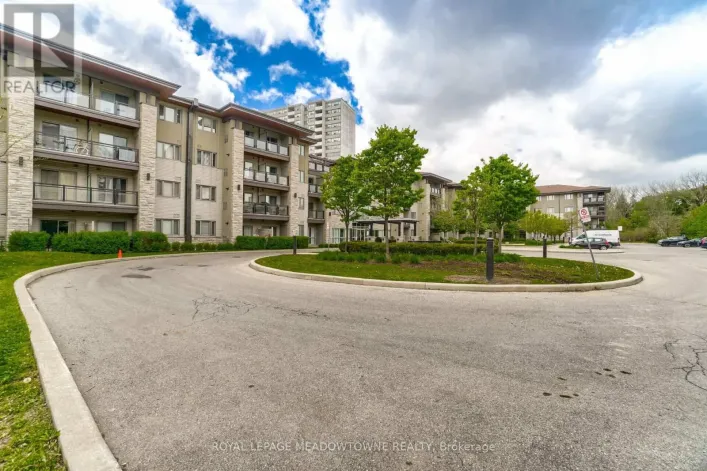 119 - 570 LOLITA GARDENS, Mississauga