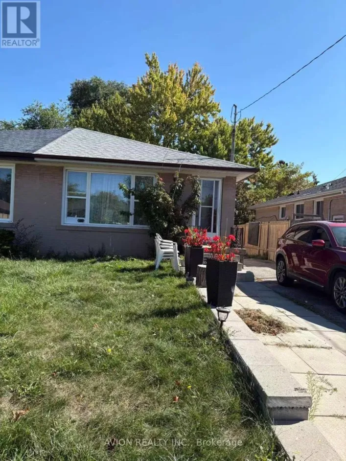 119 BIRKDALE ROAD, Toronto