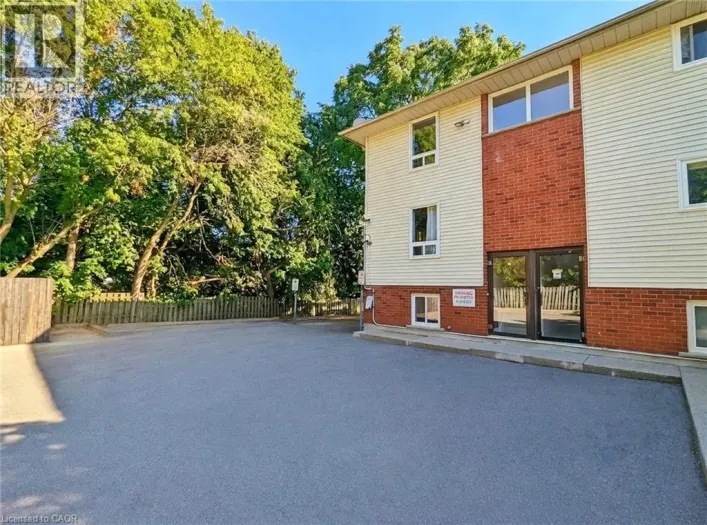 119 CEDAR Street S Unit# 14, Kitchener
