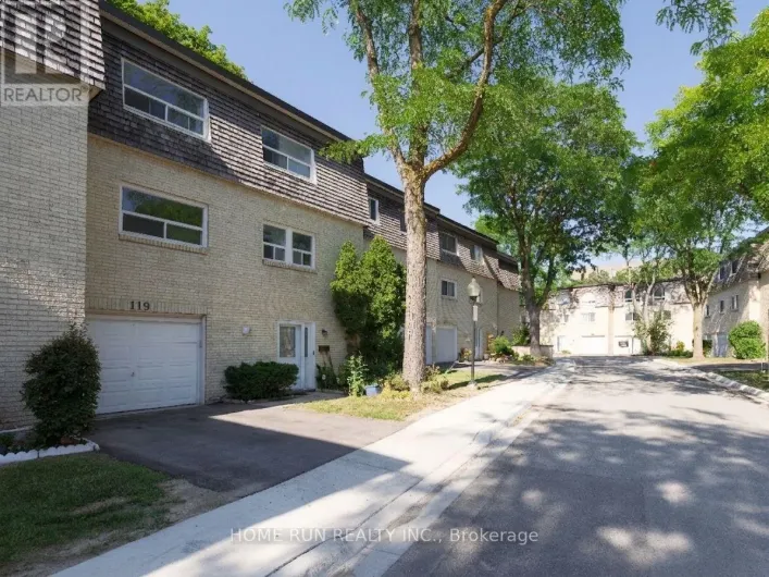 119 COURVILLE COACHWAY WAY, Toronto