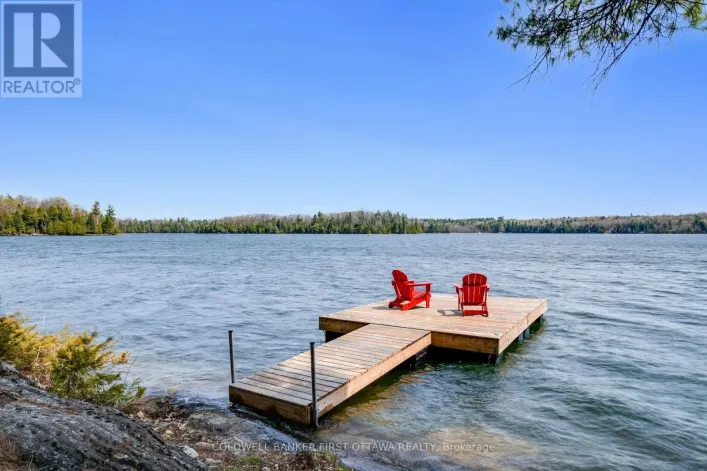 119 FARREN LAKE LANE 22, Tay Valley